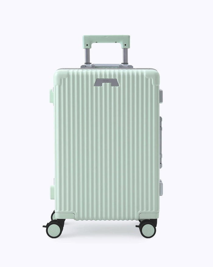 Carry-On: All-In-One Classic