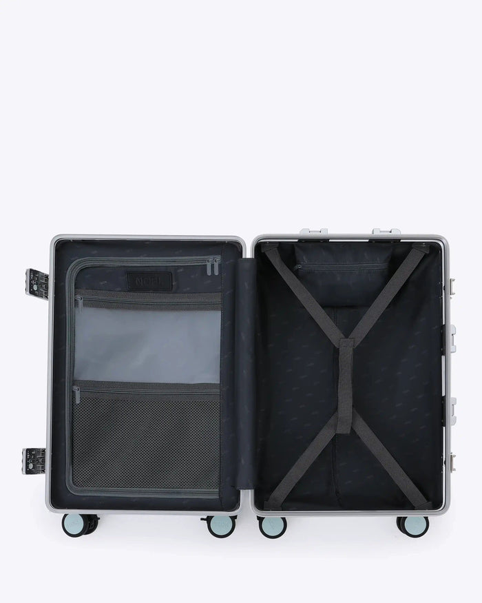 Carry-On: All-In-One Classic