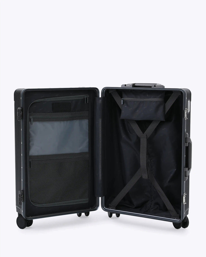 Carry-On: All-In-One Classic